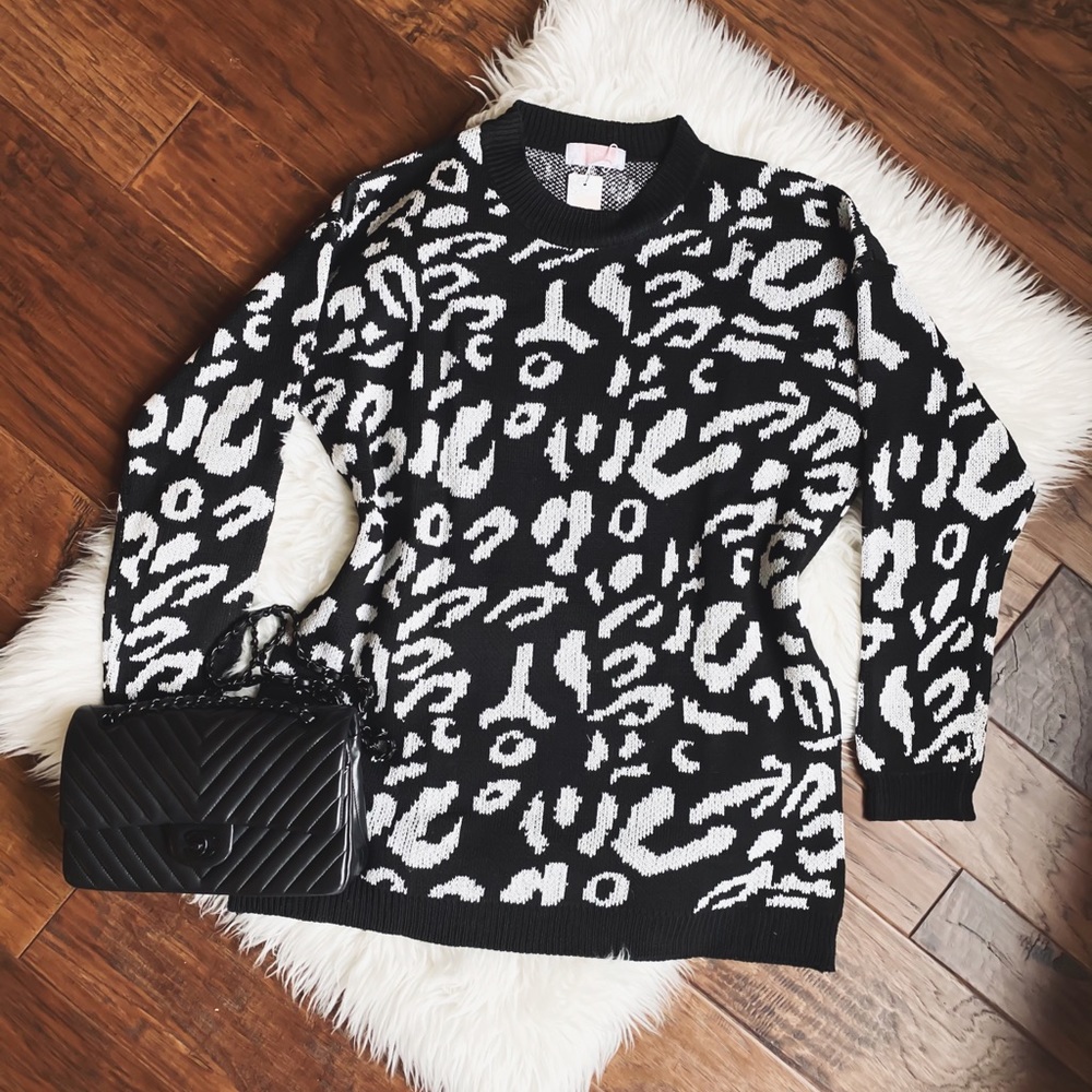 Oversized leopard sweater 🖤